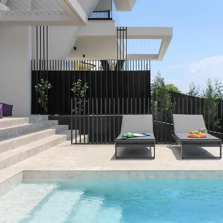 Luxury Seafront Ander Luxury Sea & Fun Zurkovo